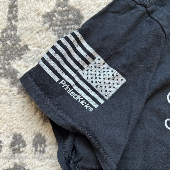 Trump Tee Black Printed Kicks Size Medium - Picture 5 of 6